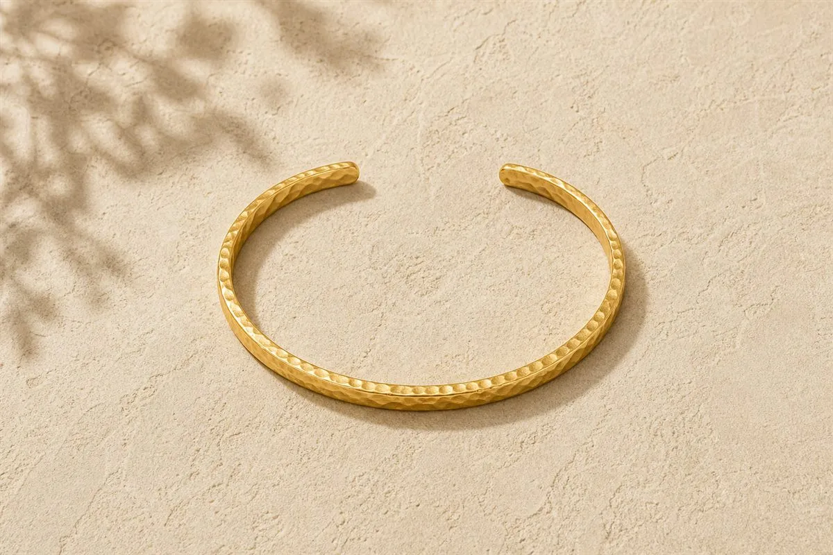 Bracelet Jonc Martelé Doré N°05